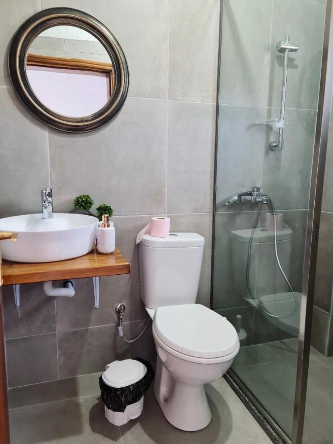 Guesthouse "Shtepia Ime" Përmet Exteriör bild