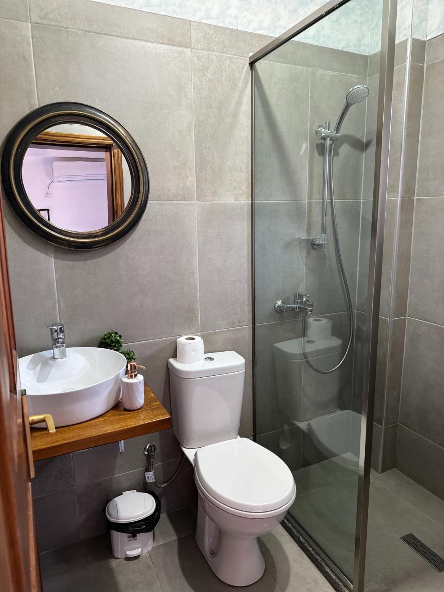 Guesthouse "Shtepia Ime" Përmet Exteriör bild